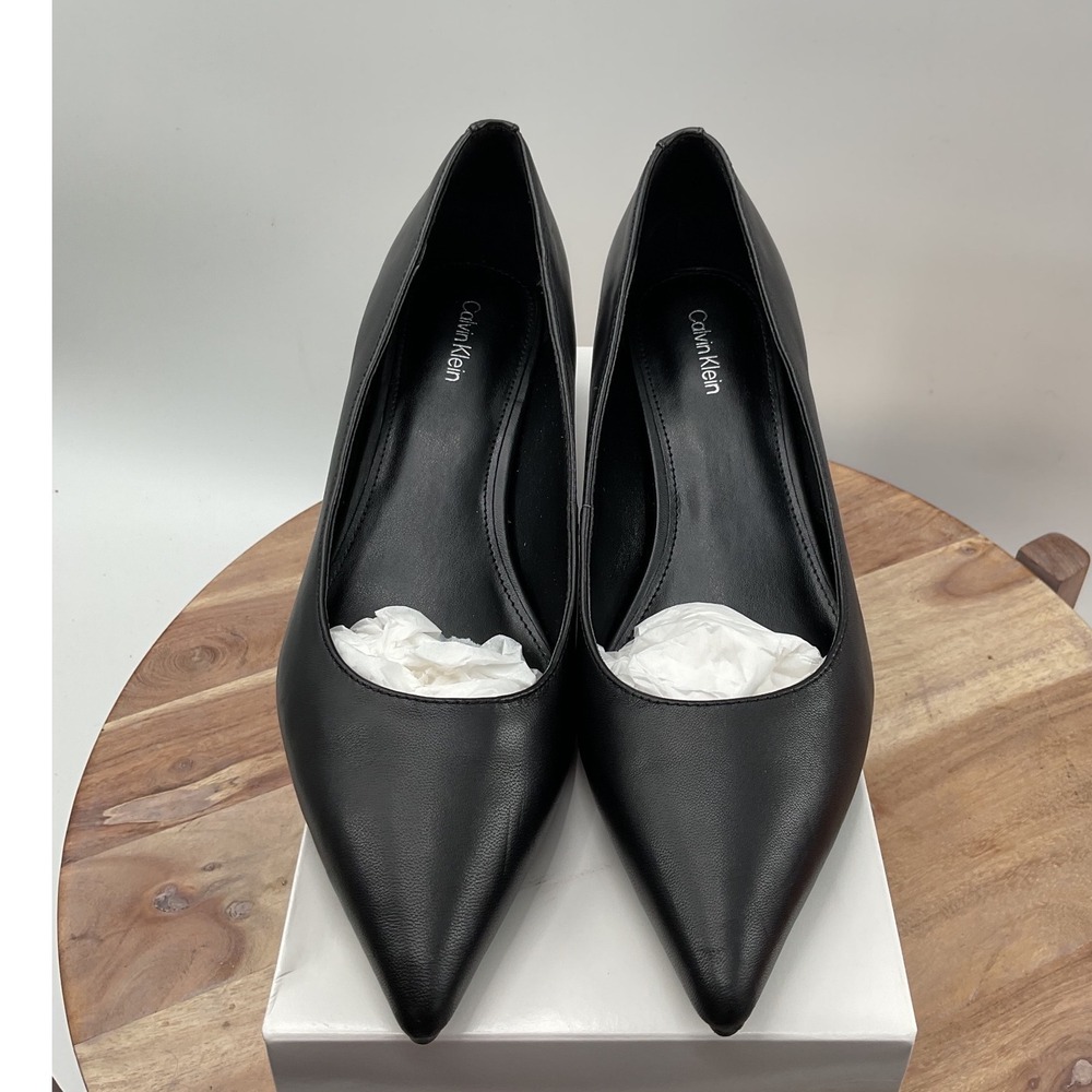 Calvin Klein Roxanna Black Leather Pointed Toe Kitten Heel Pumps Womens 9M